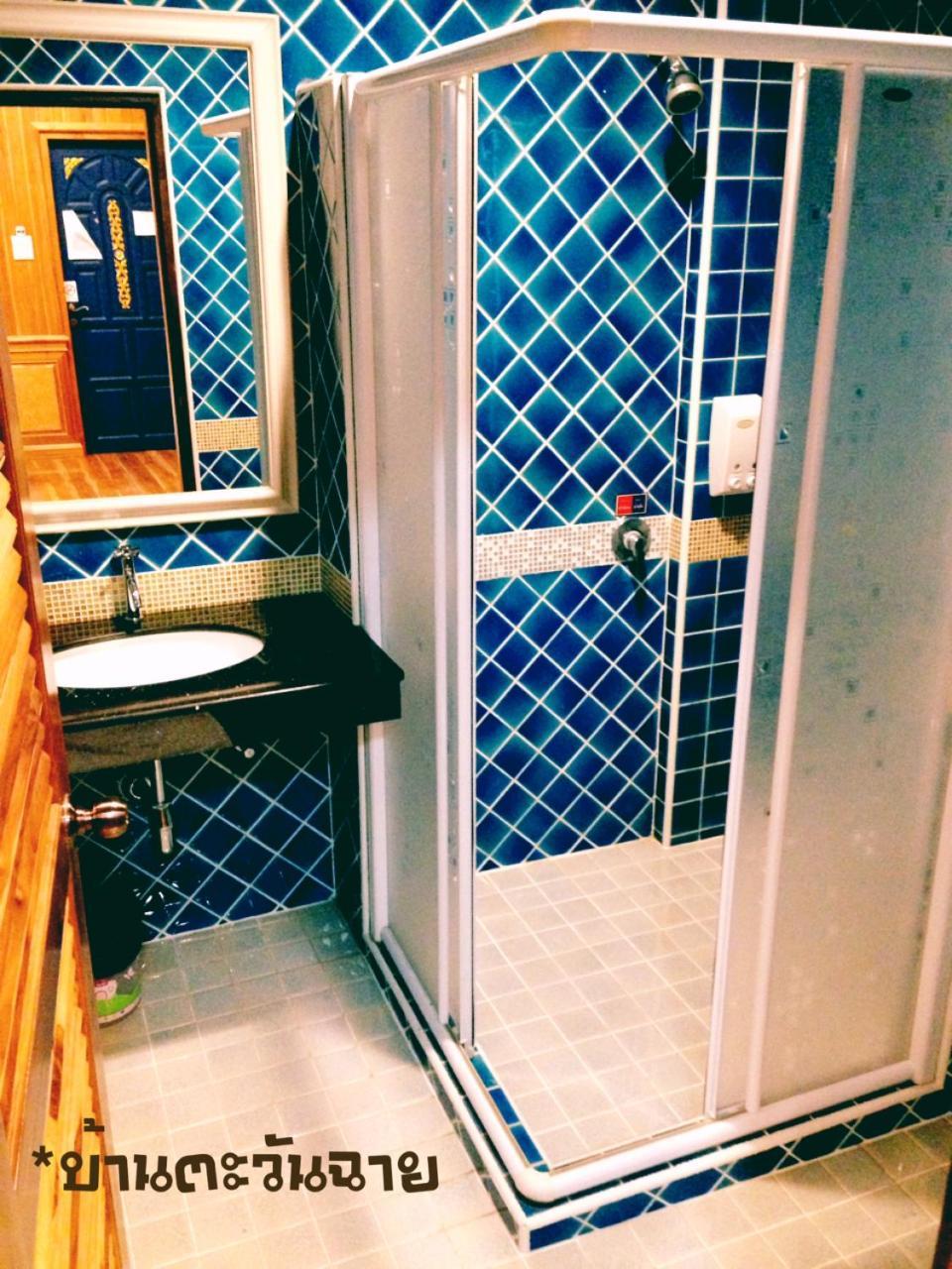 Baan Tawan Shine Surin酒店 外观 照片